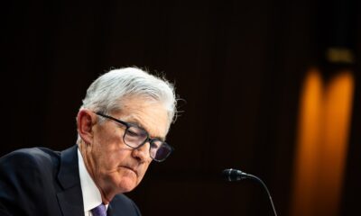 Jerome Powell, líder do Federal Reserve americano, em uma audiência do Comitê Bancário, Habitacional e de Assuntos Urbanos do Senado em Washington, DC, EUA, na terça-feira, 9 de julho de 2024 (Tierney L. Cross/Bloomberg)