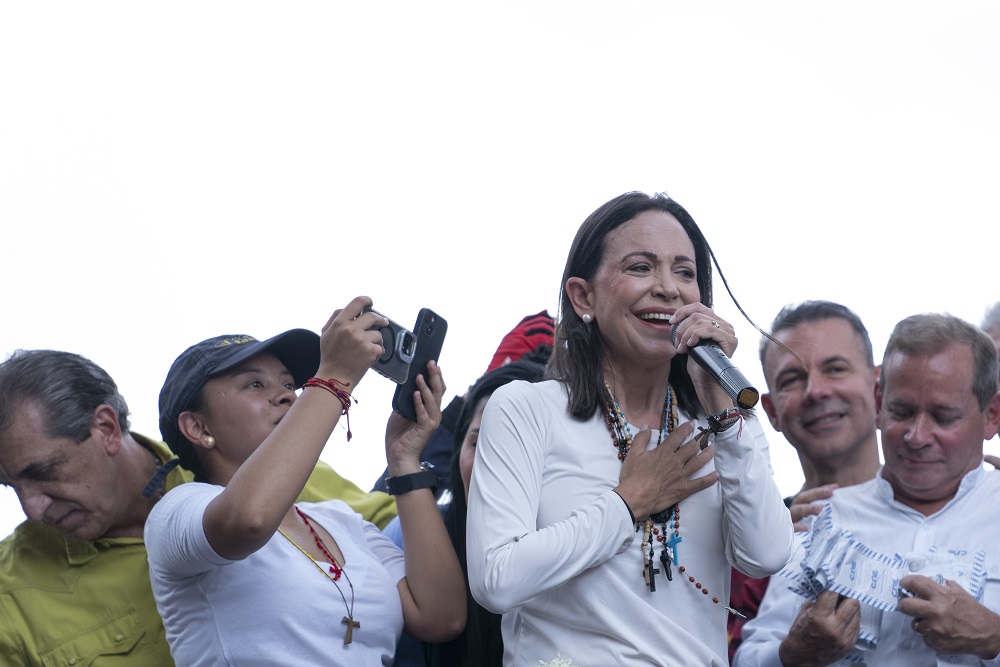 María Corina Machado discursa em um evento pós-eleitoral em Caracas na terça-feira. Fotógrafa: Andrea Hernandez Briceno/Bloomberg