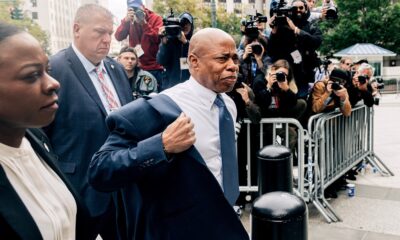 Eric Adams chega ao tribunal federal em Nova York em 2 de outubro. Fotógrafa: Jeenah Moon/Bloomberg