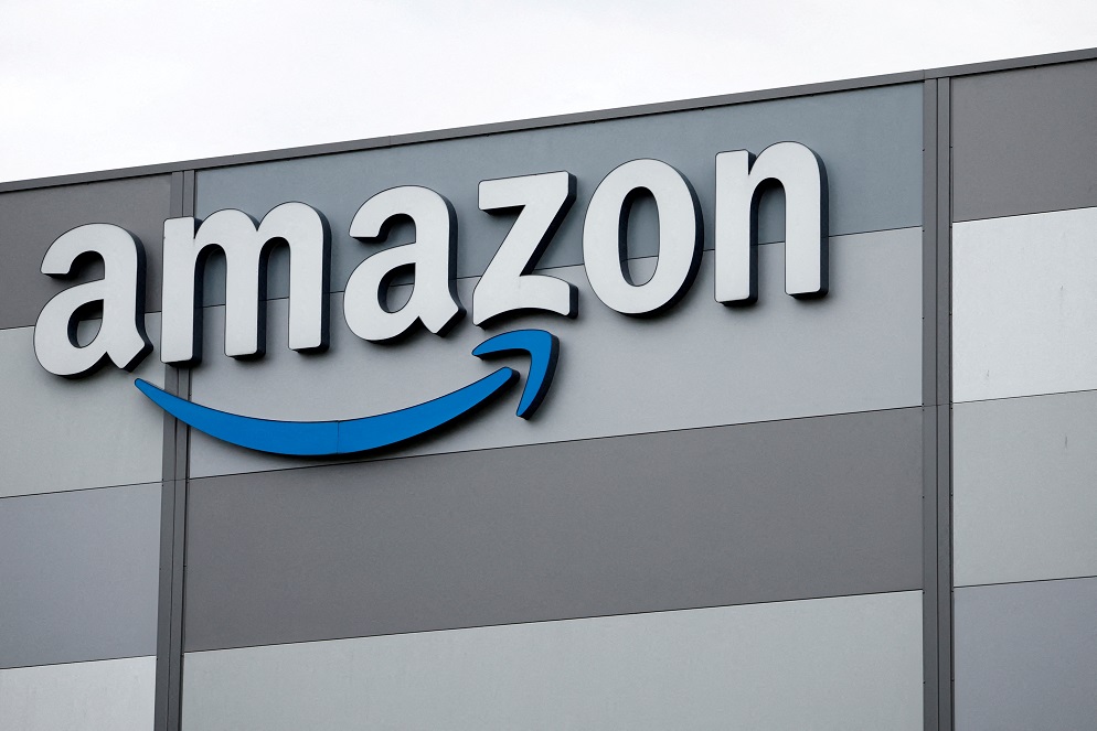 Logotipo da Amazon em Carquefou, França.