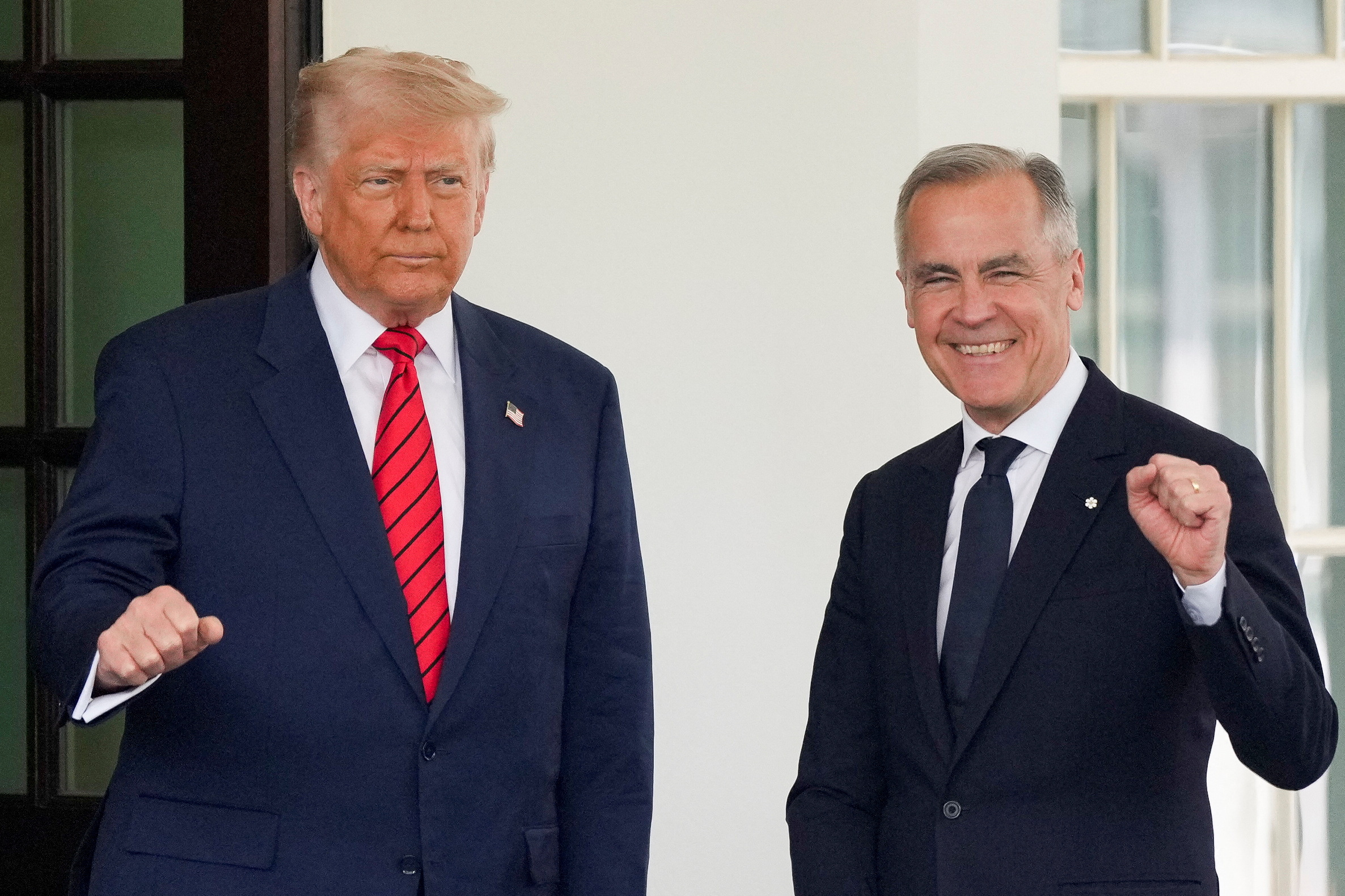 Imagem de Trump e Carney em reunião