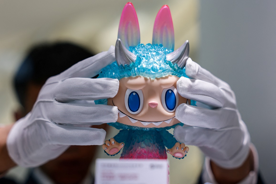 Figuras Labubu em exibição