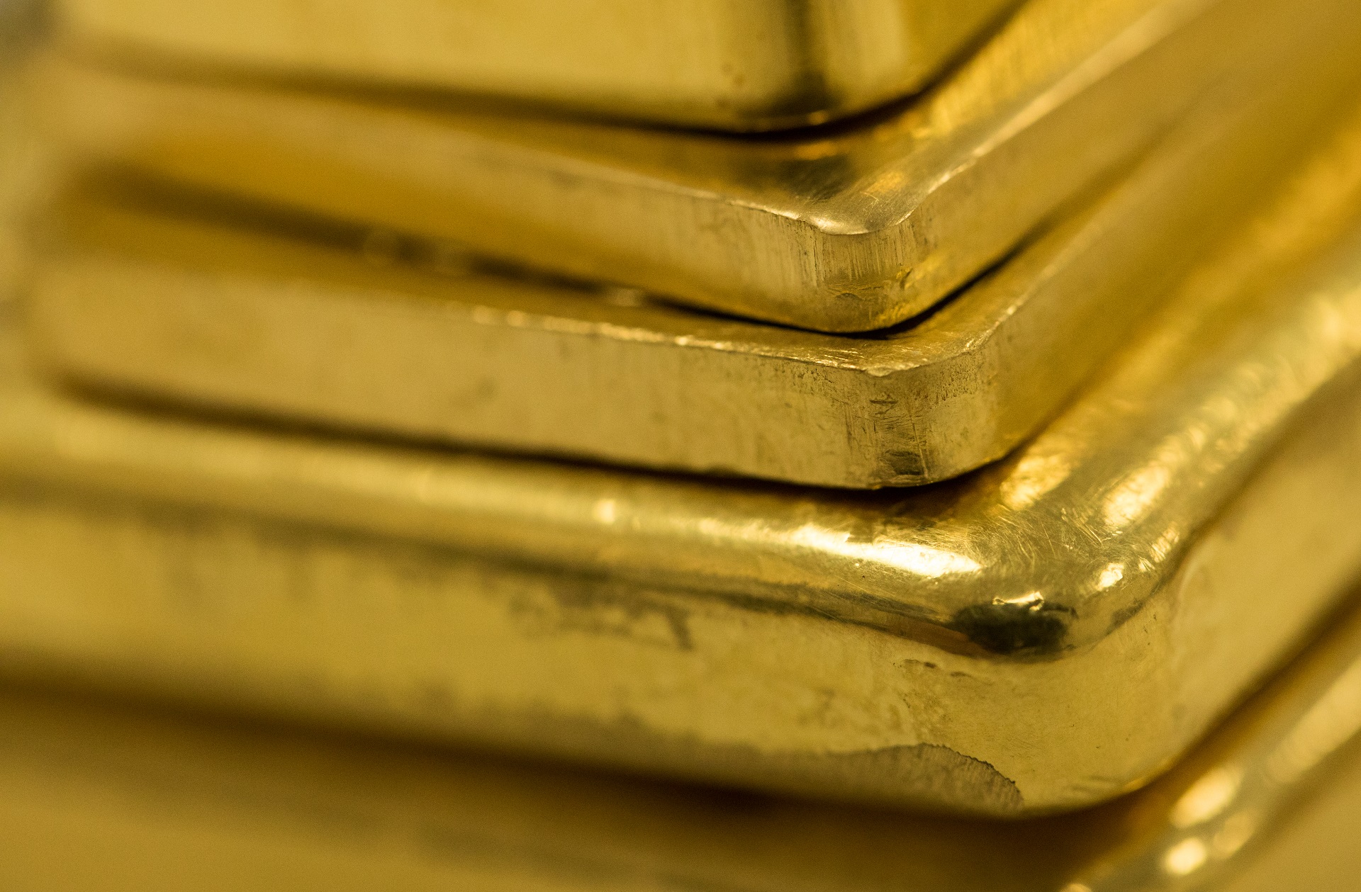 Lingotes de ouro em exibição.