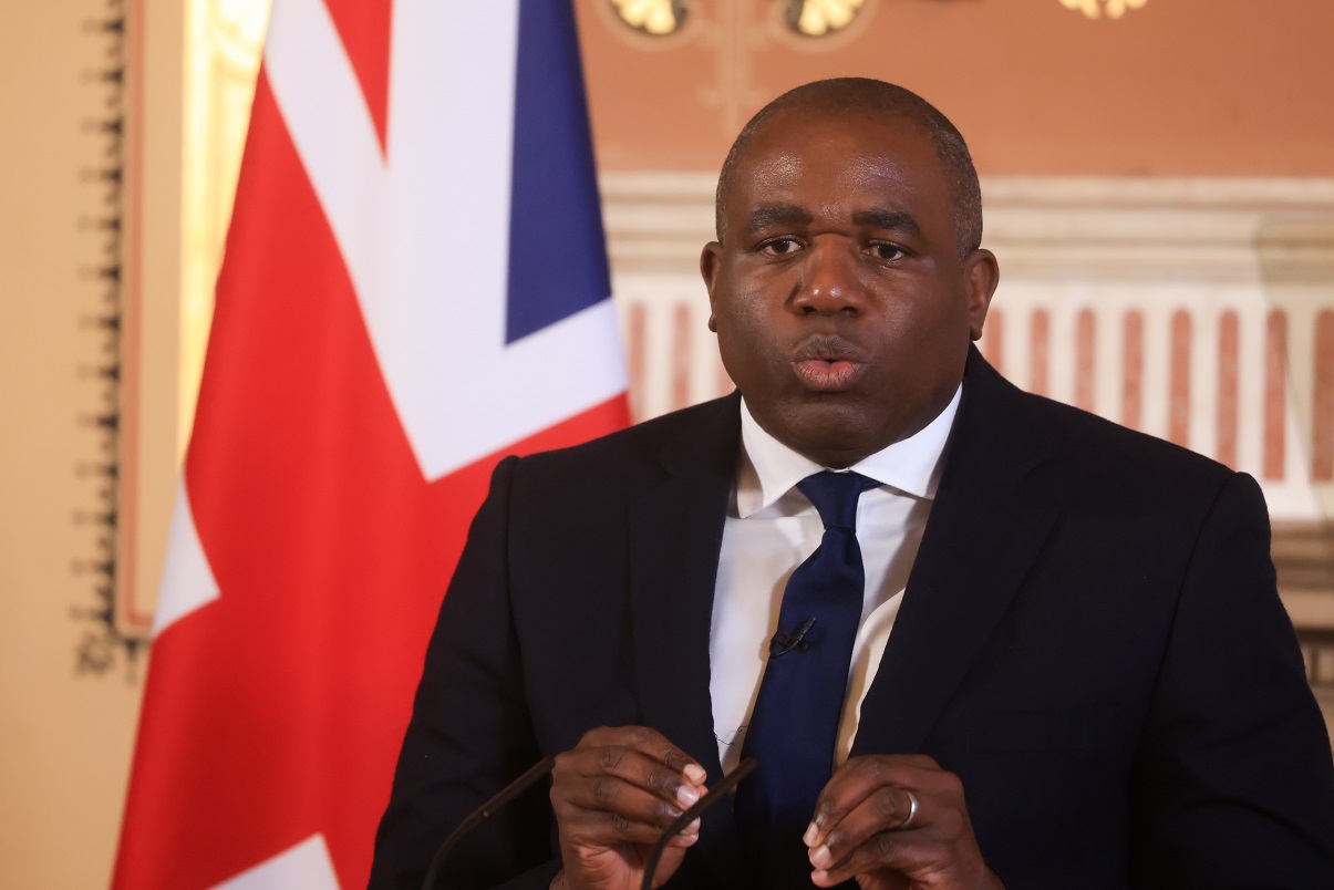 Imagem de David Lammy, Ministro das Relações Exteriores do Reino Unido.