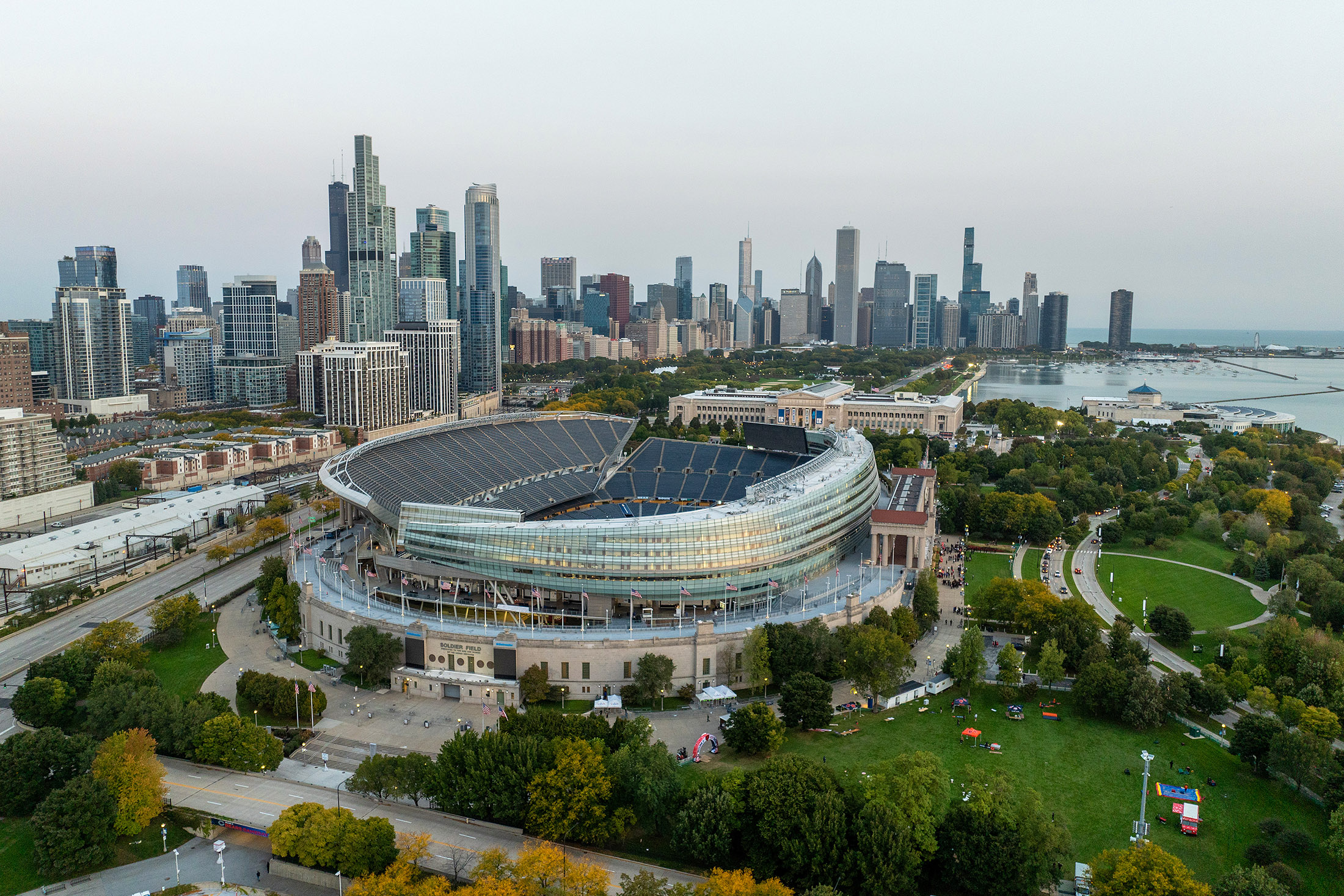 Imagem do Soldier Field, um famoso estádio em Chicago.