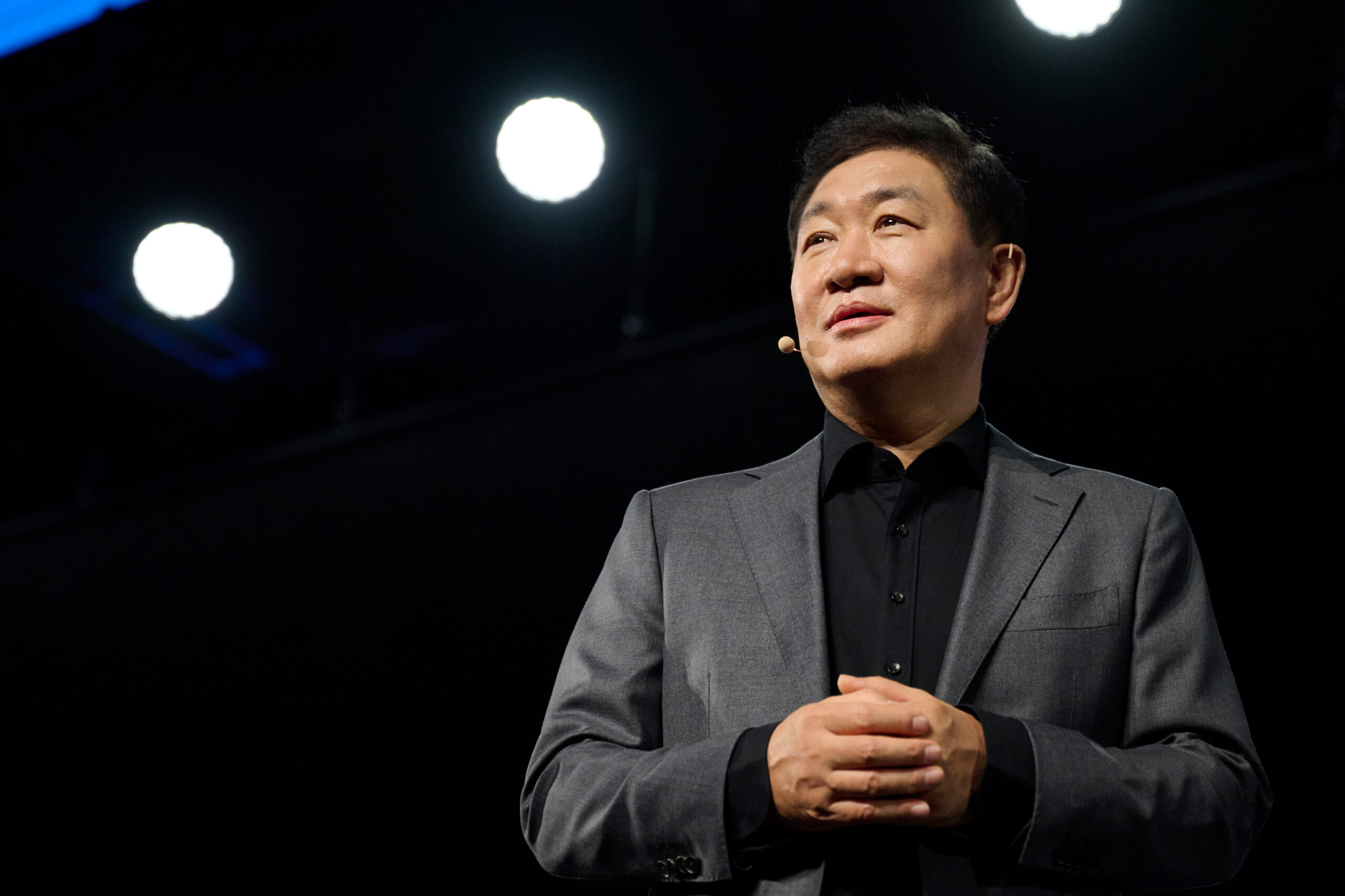 Imagem de Han Jong-Hee durante a CES 2025.