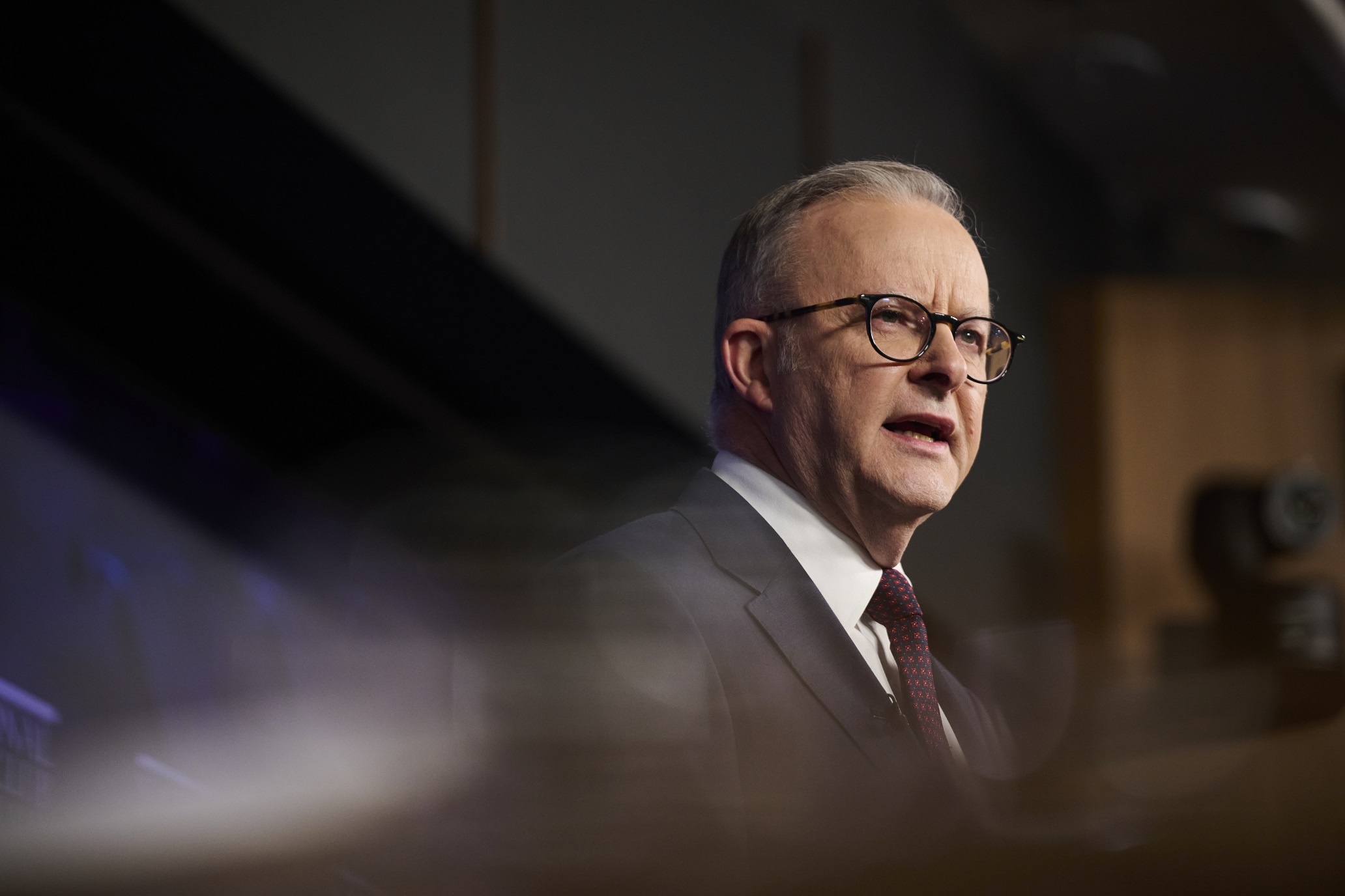 Anthony Albanese durante sua fala no Clube Nacional de Imprensa.