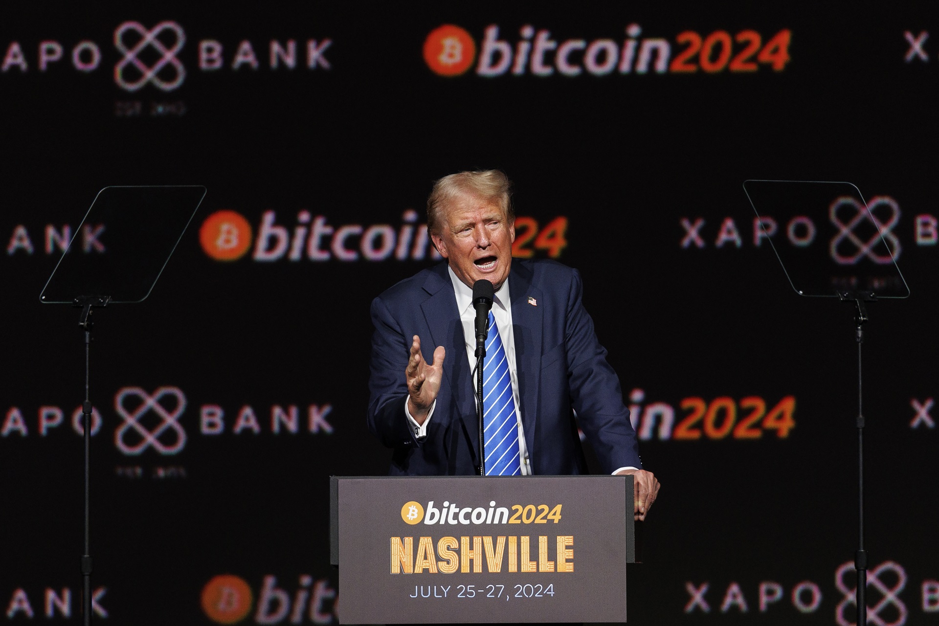 Donald Trump speaking at a cryptocurrency conference.