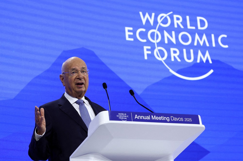 Klaus Schwab durante seu discurso de abertura em Davos