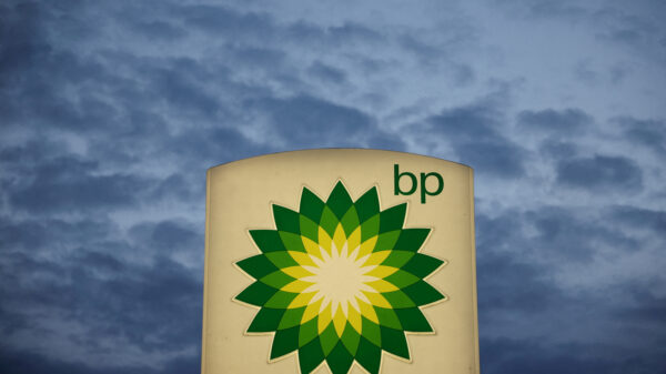 Logotipo da BP em um posto de gasolina