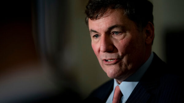 Foto de Dominic LeBlanc durante evento em Washington