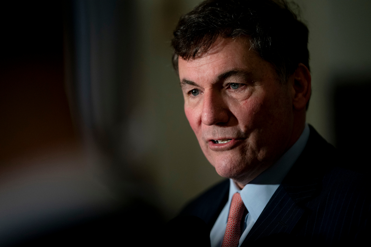 Foto de Dominic LeBlanc durante evento em Washington