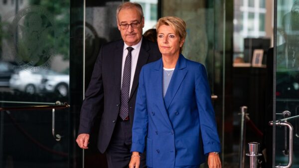 Karin Keller-Sutter e Guy Parmelin em Washington