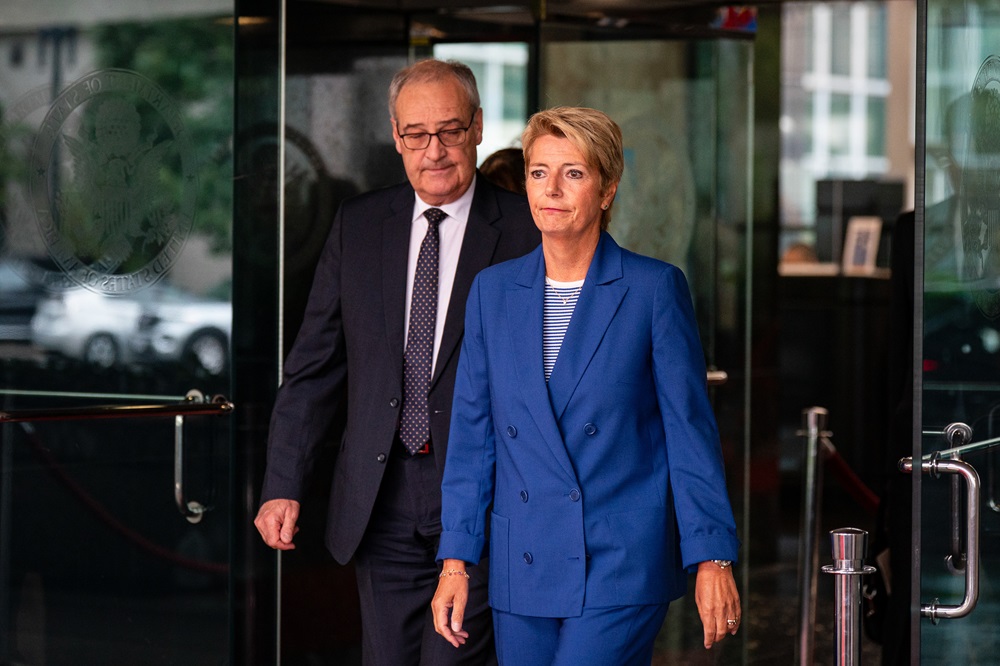 Karin Keller-Sutter e Guy Parmelin em Washington